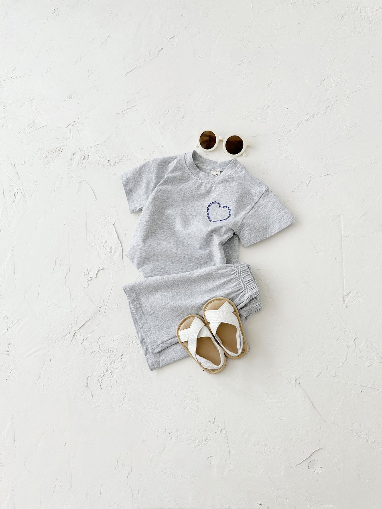 Heart Print Two-Piece Baby Outfit